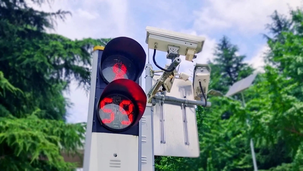 交通信號(hào)燈